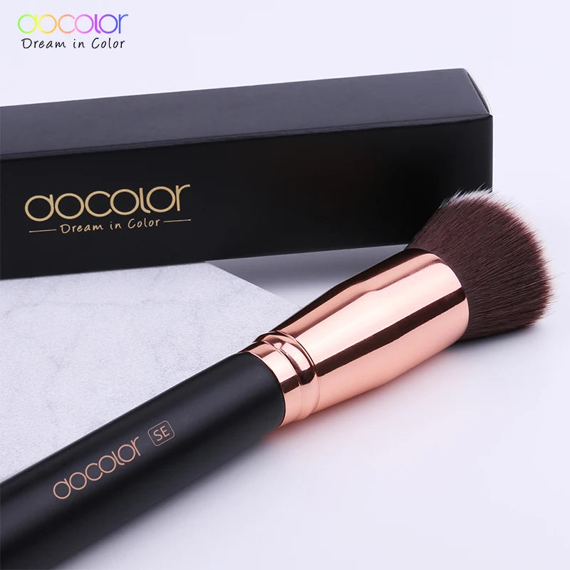 Docolor 1Pcs Soft Large Fan Makeup Brush Foundation Blusher Powder Highlighter Powder Brushes Cosmetic Professional Women Face