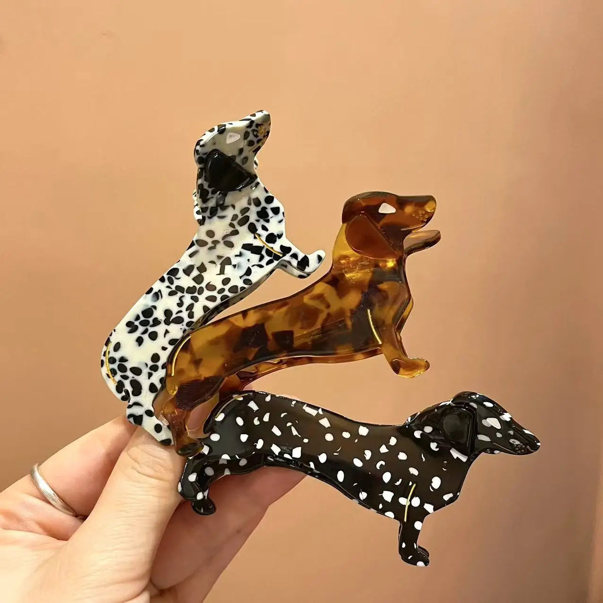 1pc Fun Cartoon Dachshund Acetate Hair Clip – Stylish, Versatile Shark Clip for Back of Head