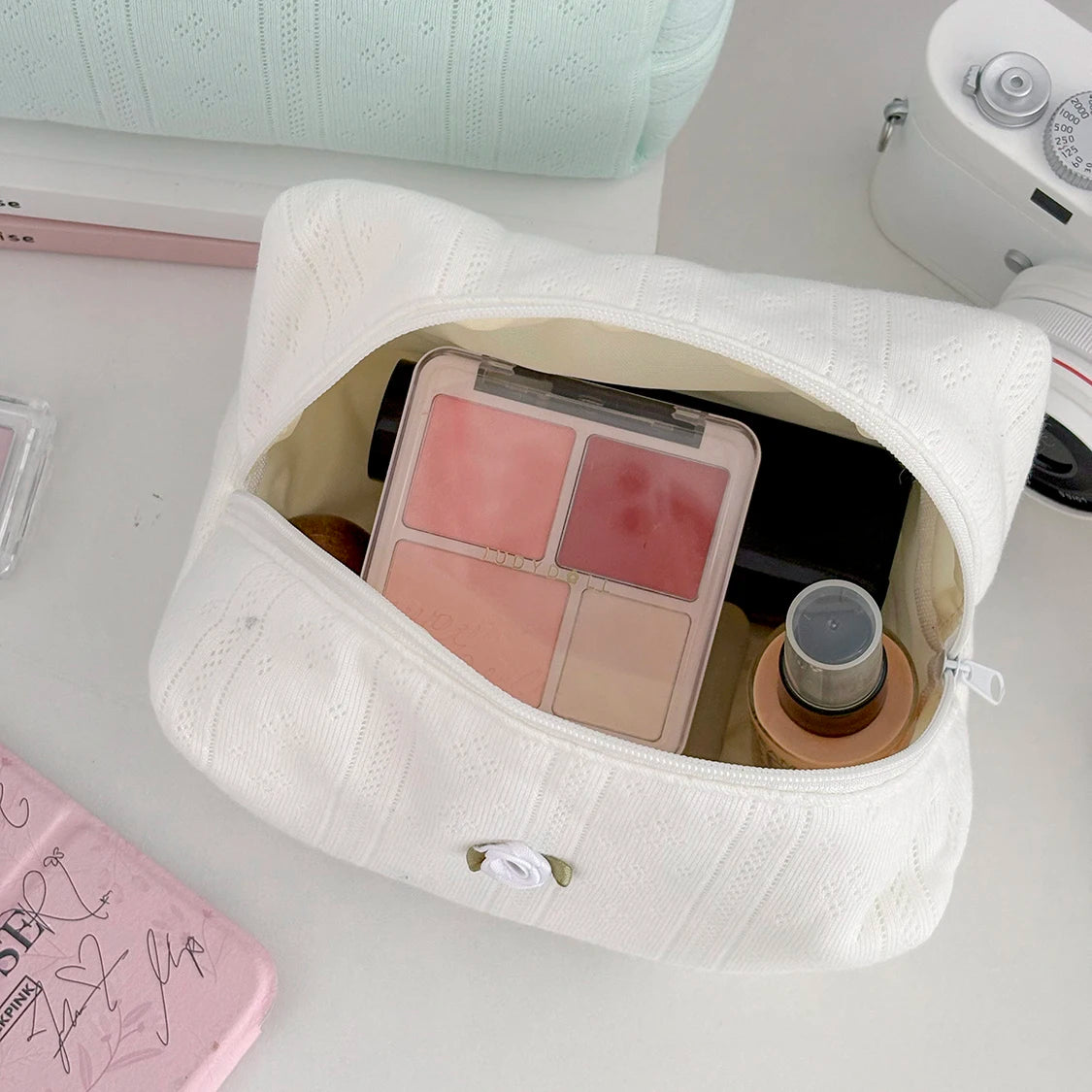 Fashion Flower Women Small Makeup Bag Travel Organizer Pillow Cosmetic Handbag Pouch Gilrs Simple Square Zipper Clutch Bags