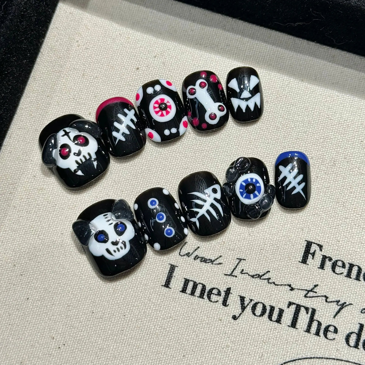 10pcs Halloween Theme False Nail Tips 3D Devil Love Heart Designs Press On Nails Rose Pink Short Round Handmade Fake Nails Art