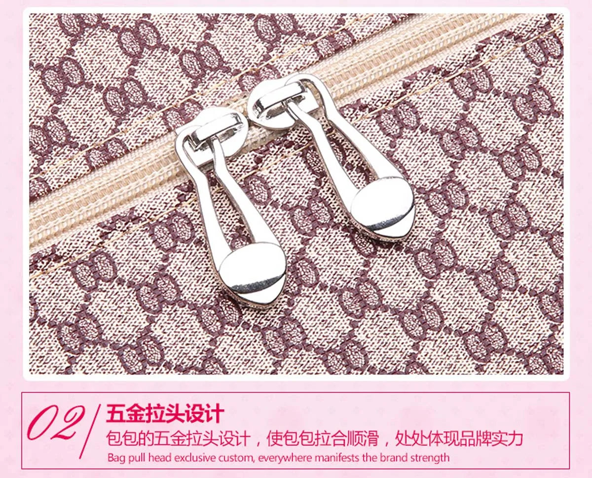 Large capacity new makeup bag Travel portable makeup case Portable high-end PU leather cosmetics storage bag cute bear pattern