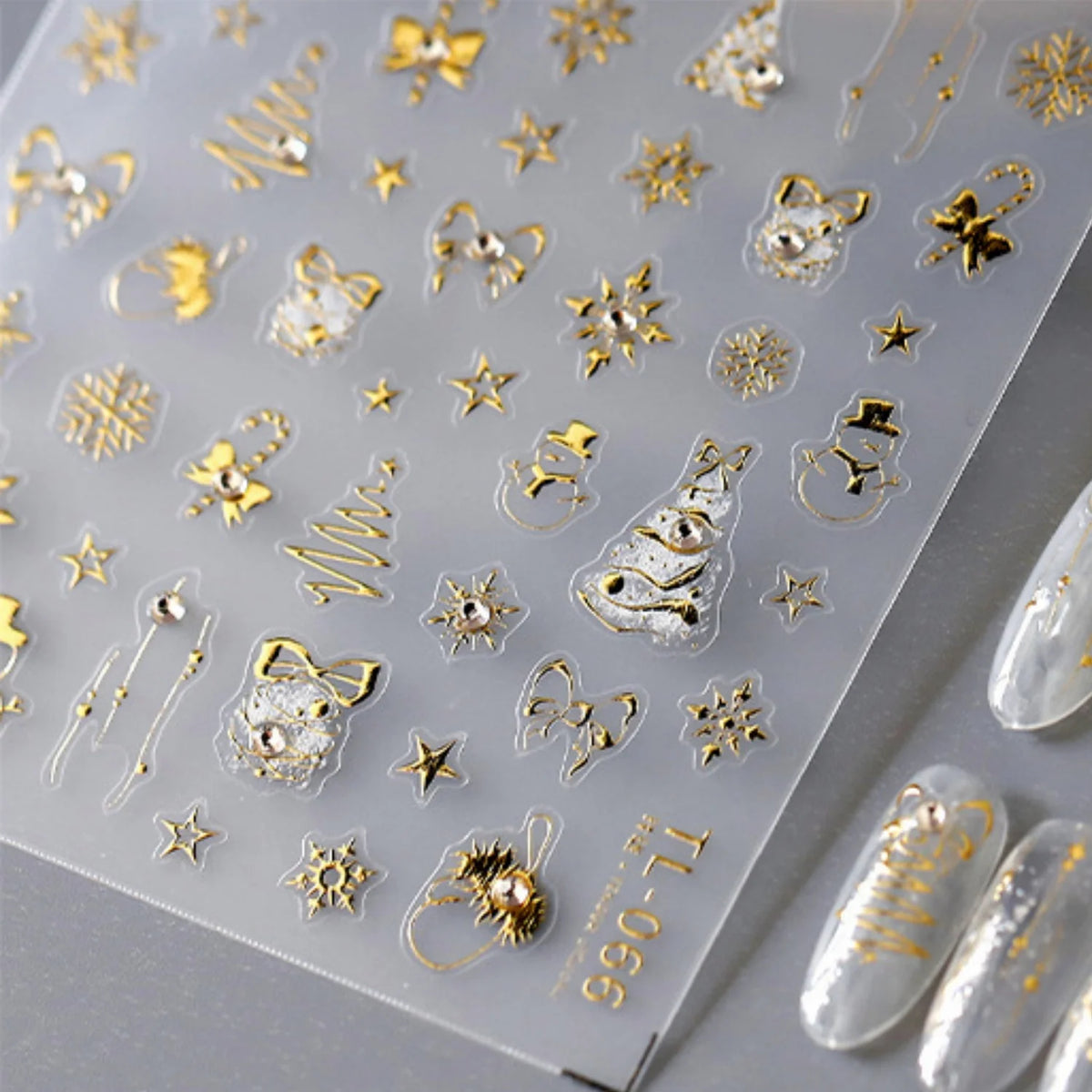 Elegant Winter 5D Silver Metal Xmas Tree Snowflake Bow Star Heart Frame Merry Christmas Nail Art Stickers Manicure Decals DIY