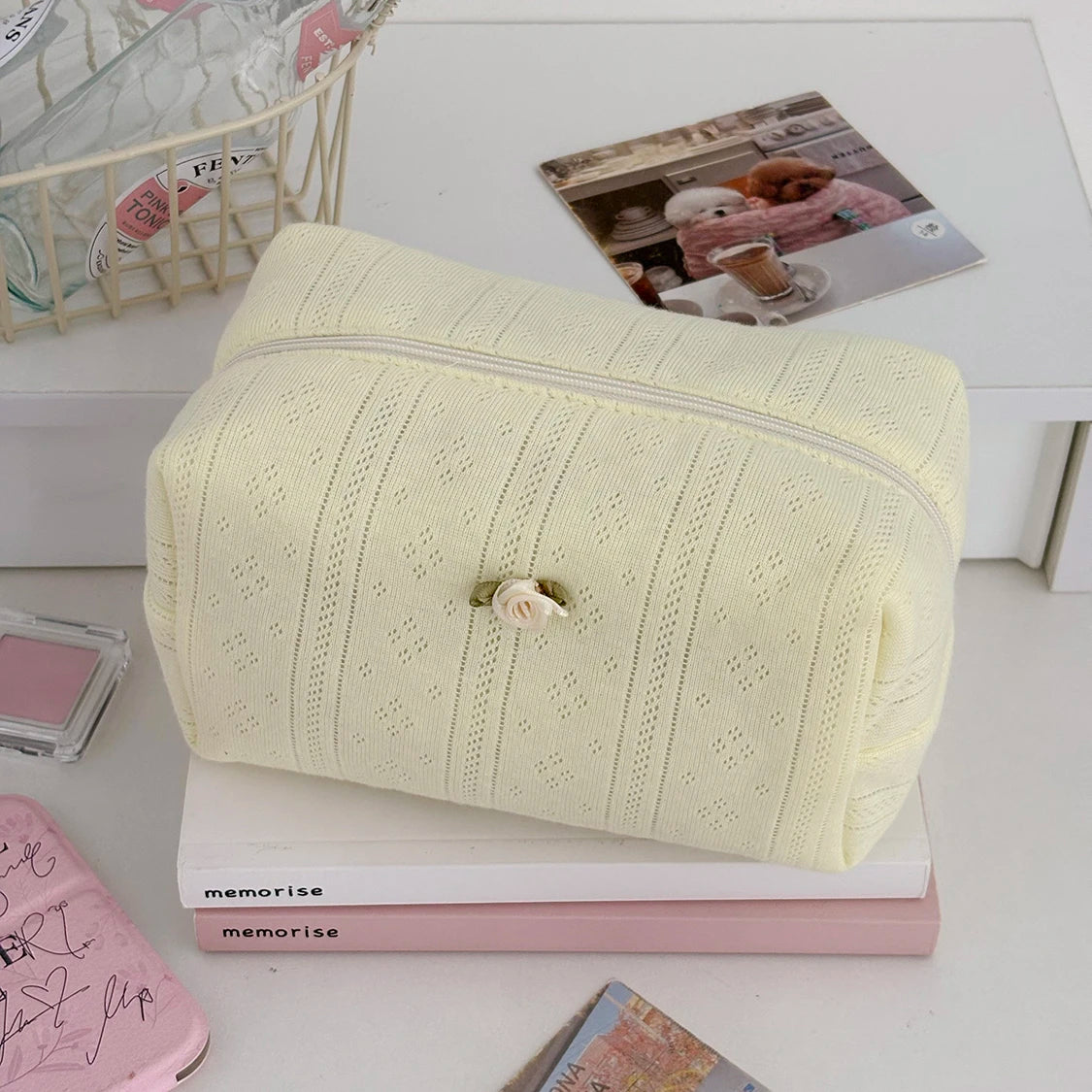 Fashion Flower Women Small Makeup Bag Travel Organizer Pillow Cosmetic Handbag Pouch Gilrs Simple Square Zipper Clutch Bags