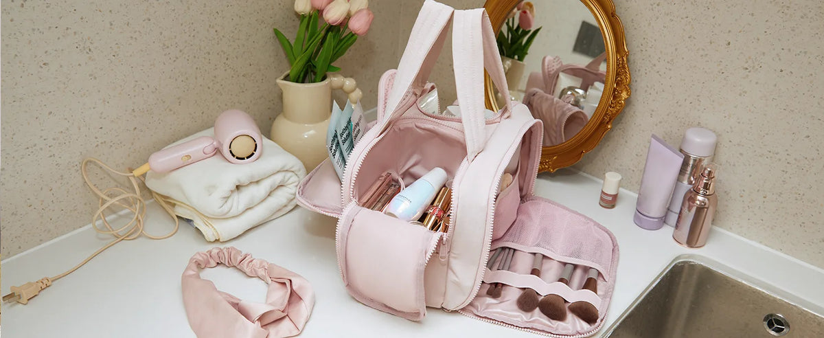 Large capacity waterproof makeup and toiletries handbag for women's travel bathroom shower and makeup storage bag