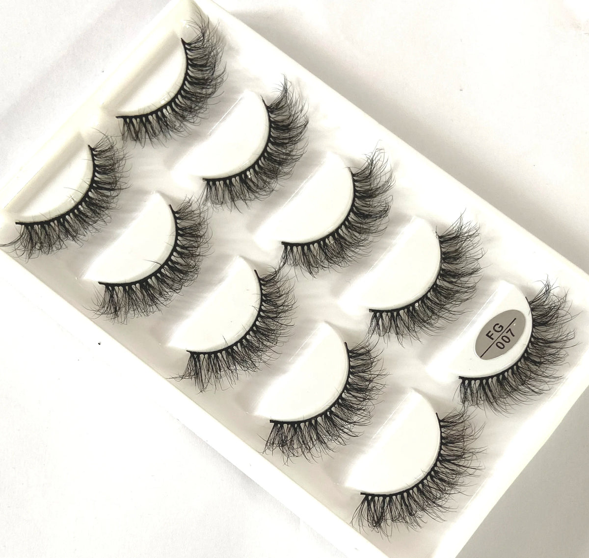 HBZGTLAD 5Pairs Handmade Mink Lashes Short False Eyelashes Dense Natural Long Messy Eye Lashes Reusable Stage Makeup Eyelashes