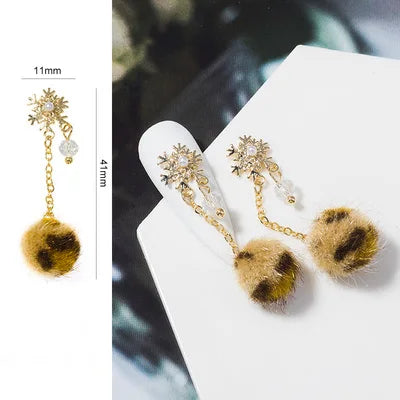5Pcs Nail Art Jewelry Christmas Zircon Alloy Diamond Snowflake Christmas Tree Elk Bells Super Flash Luxury Nail Accessories