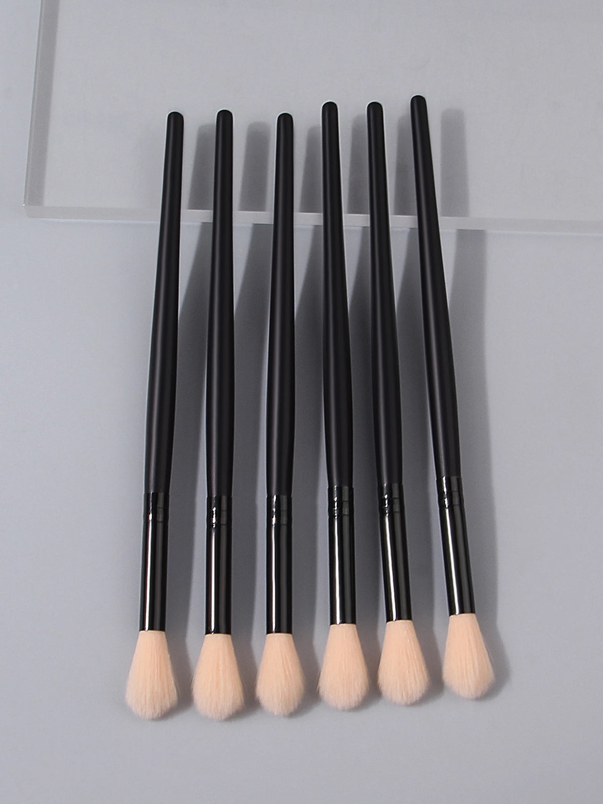 6PCS Black Wooden Handle Makeup Brush Set-Multi-Use Blush/Flame-Shaped Highlighter Brush|Soft Bristle | Professional Makeup Tool