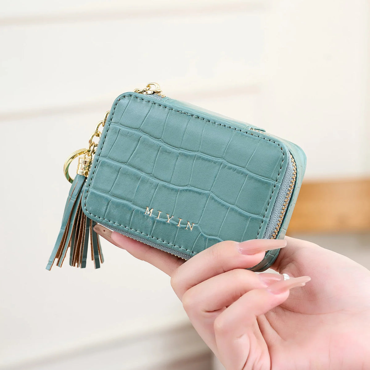 Mini Lipstick Makeup Bag Multifunctional Portable Travel Organizer Crocodile-Patterned PU Leather Womens Toiletry Bag Coin Purse