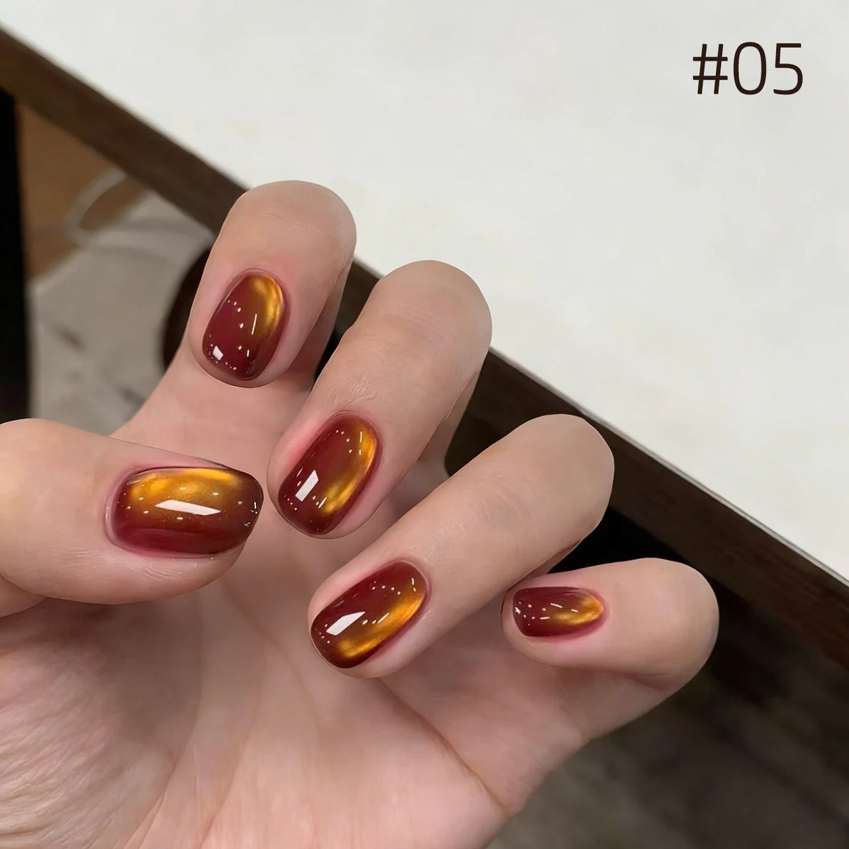 10ML 1-10pcs Christmas Red Nails Gold Black Nails Fiery 10-Color Glass Bead Cat Eye Gel Nail Polish Fine Powder Super Shimmering
