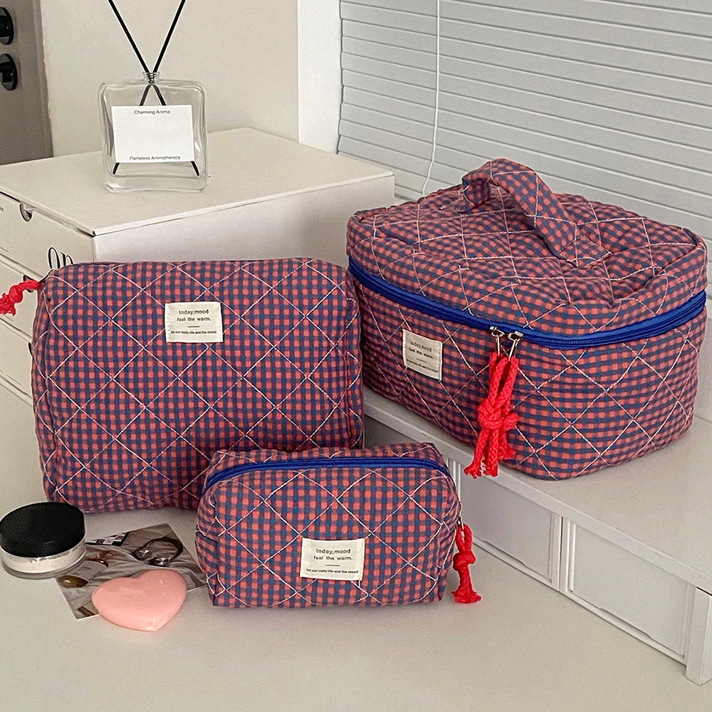 Wholesale 3 Bags Set Fashion Women Classic Cosmetic Bag Large Capacity Toiletry Makeup Organizer Pouch Ladies Zipper Quilted Bag