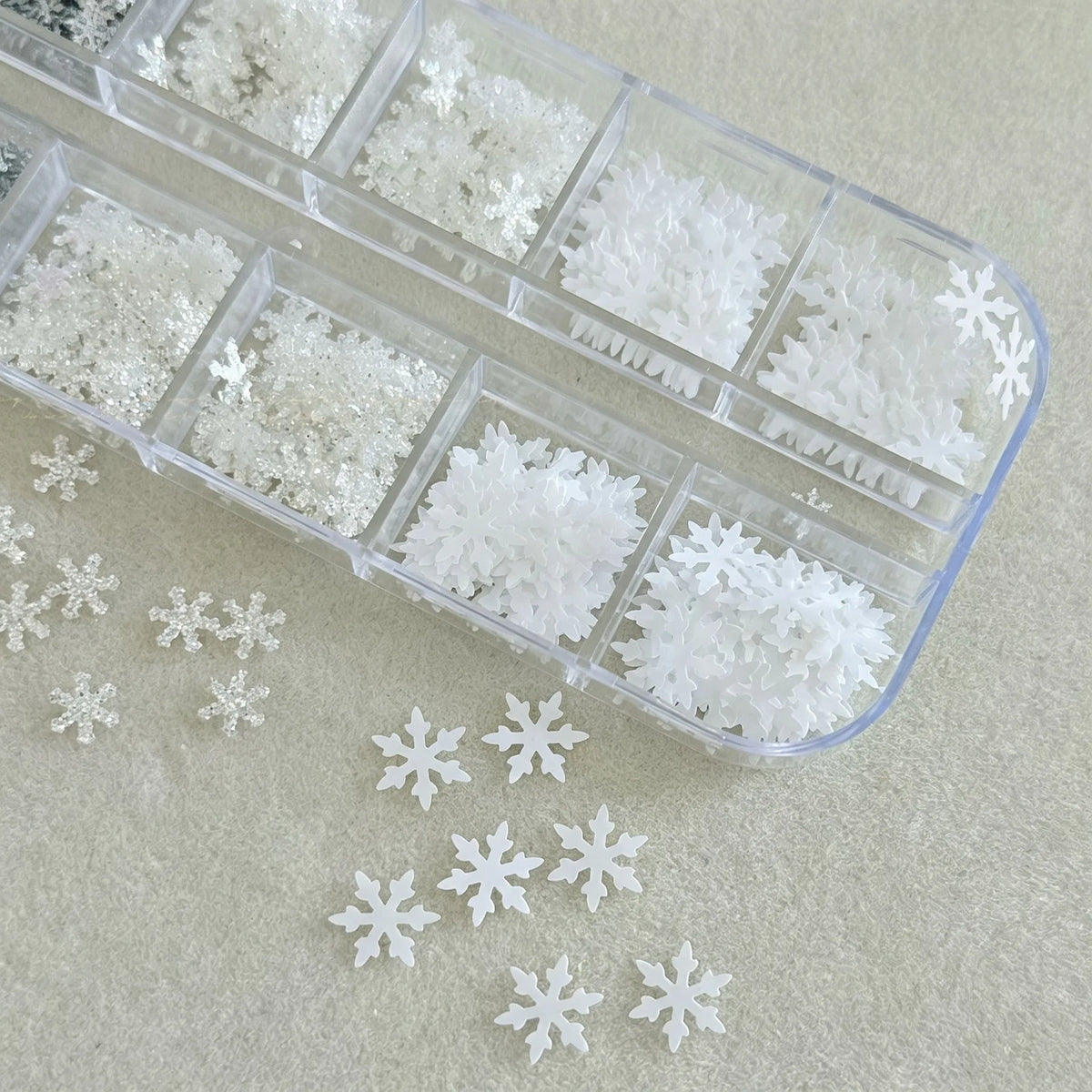 New 12Grids Laser Mixed Christmas Snowflake Nail Sequins Charms DIY Flash Winter Christmas Party Manicure Decoration Accessories