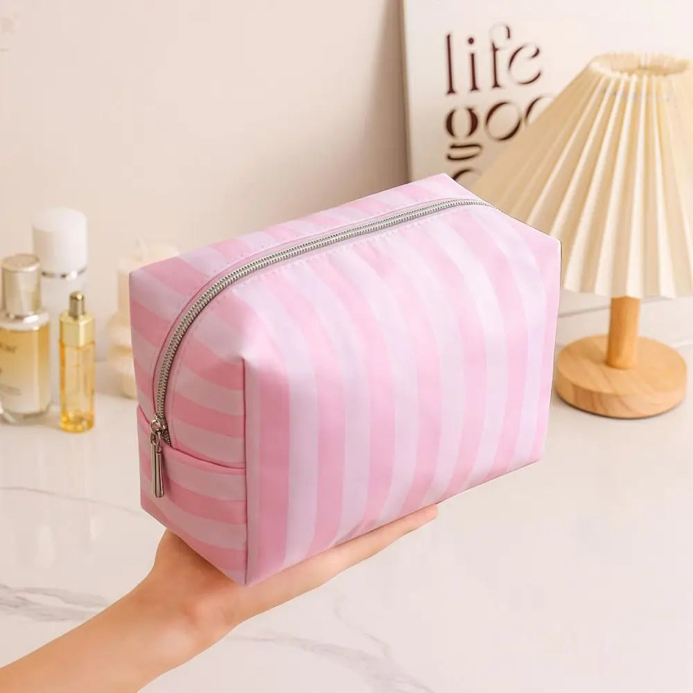 Large Capacity Handheld Makeup Bag Portable Oxford Cloth Cosmetic Storage Bag Minimalist Style Travel Design Wash Bags