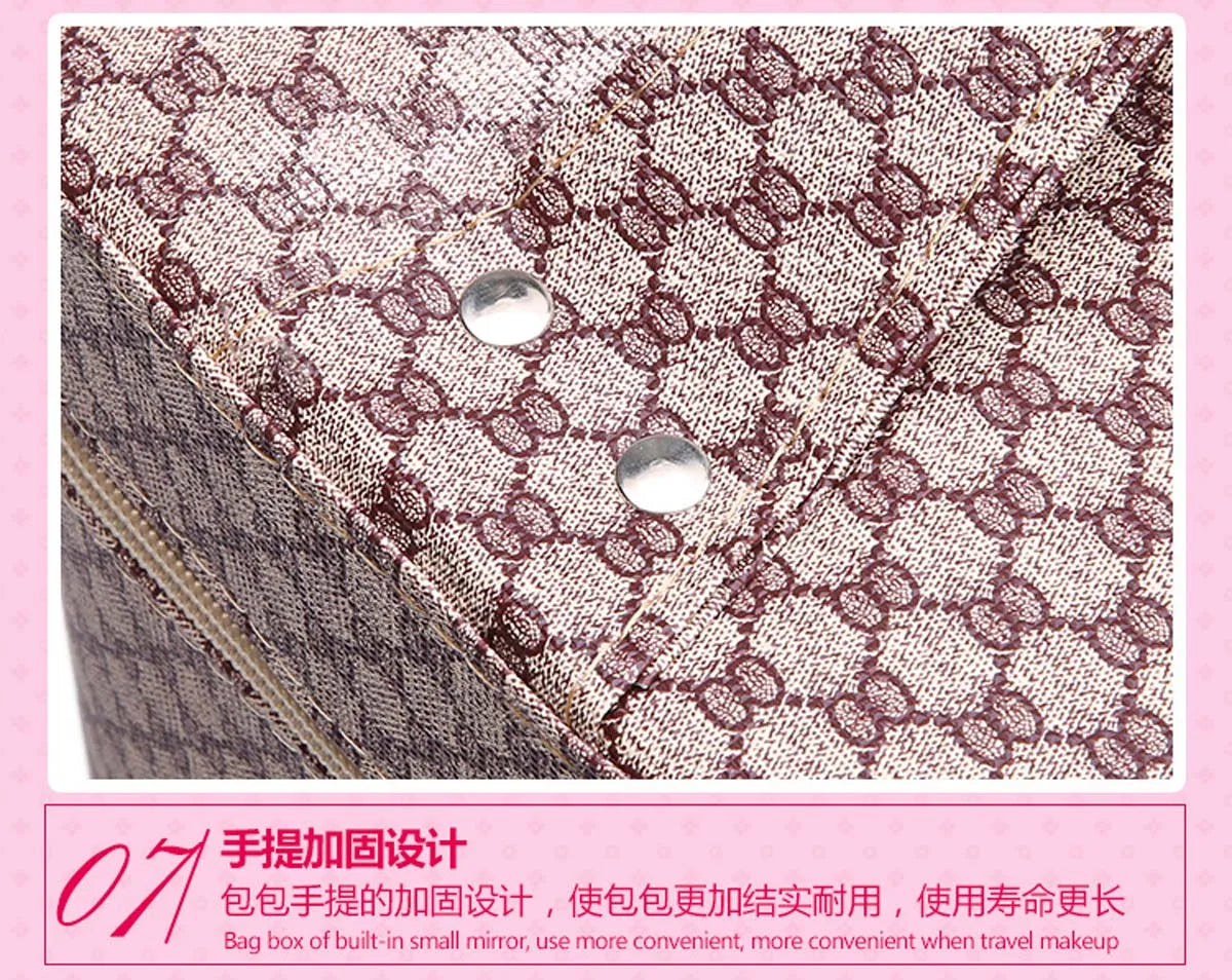 Large capacity new makeup bag Travel portable makeup case Portable high-end PU leather cosmetics storage bag cute bear pattern