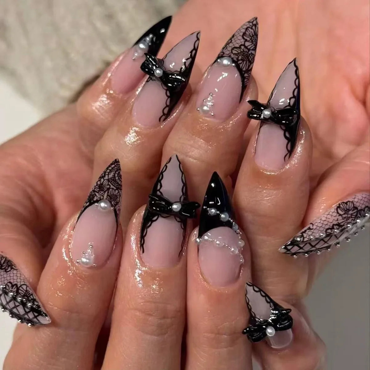 24Pcs Mid-length Almond Fake Nails Press on Black Lace French Wearable Full Cover Nails Tips Art 3D Bow Pearl Design False Nails