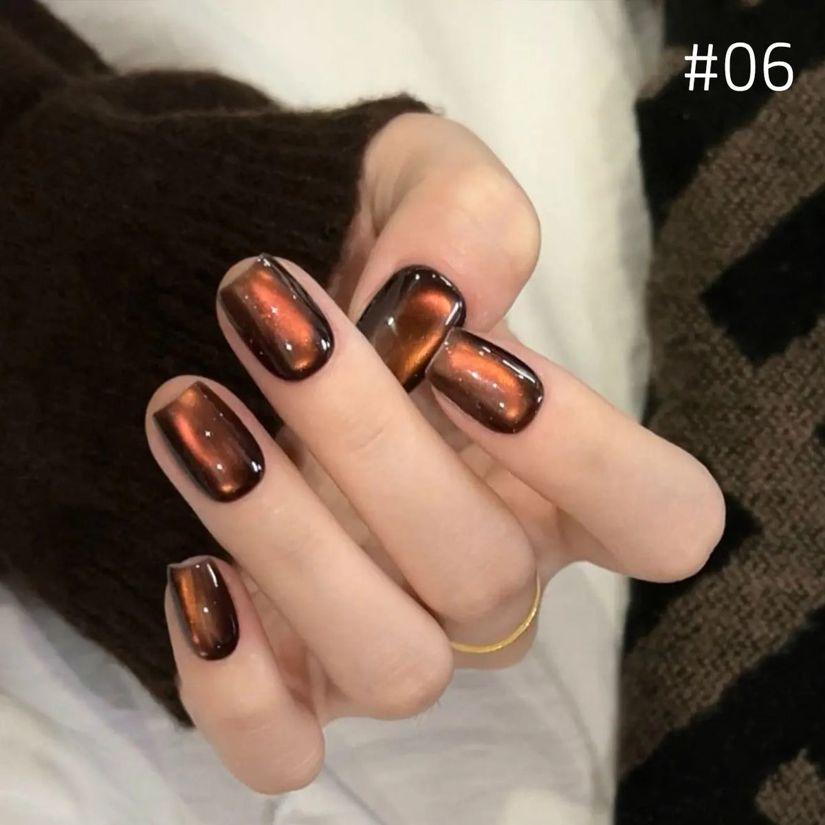 10ML 1-10pcs Christmas Red Nails Gold Black Nails Fiery 10-Color Glass Bead Cat Eye Gel Nail Polish Fine Powder Super Shimmering