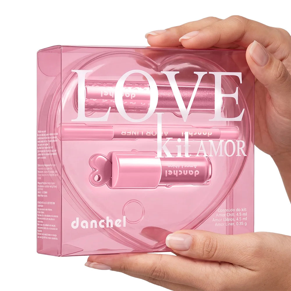 Christmas Gift For Women Lip Makeup Set 3Pcs Lip Cosmetic Kit Heart Shape Plumper Lip Gloss Lip Line Longwear Hydratin