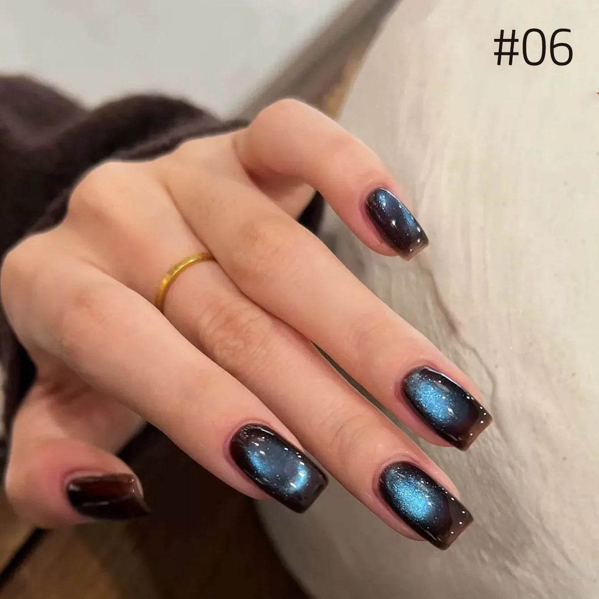10ML 1-10pcs Christmas Red Nails Gold Black Nails Fiery 10-Color Glass Bead Cat Eye Gel Nail Polish Fine Powder Super Shimmering