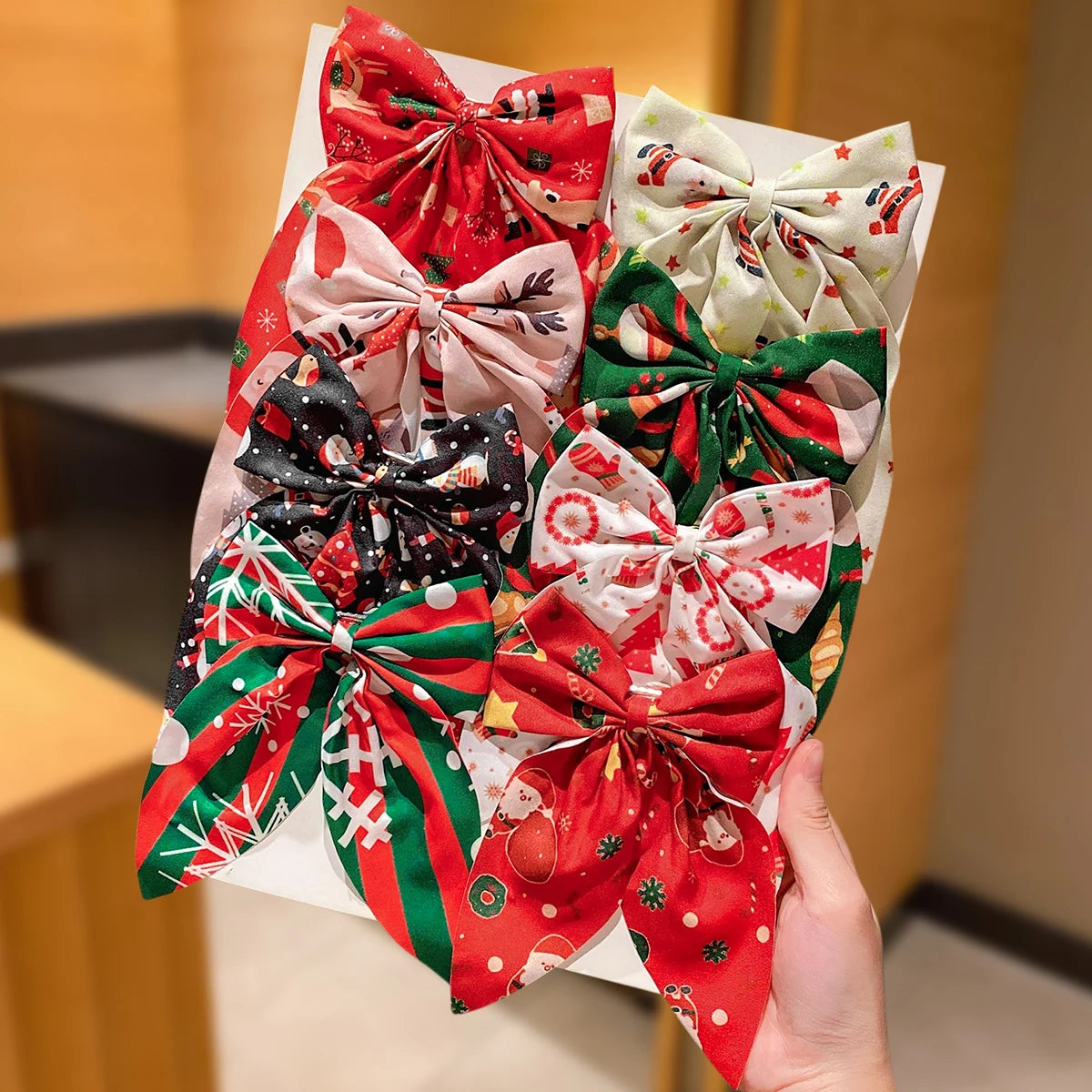 4/8Pcs Christmas Bow Hair Clips, Santa Elk Printed Ribbon Barrettes, Festive Side Clips for Half-up Hairstyle, Christmas Party &
