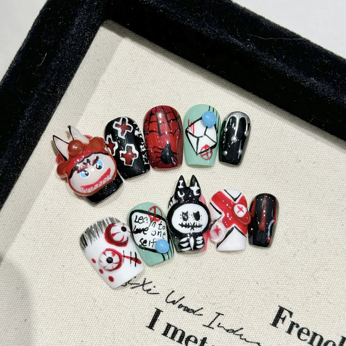 10pcs Halloween Theme False Nail Tips 3D Devil Love Heart Designs Press On Nails Rose Pink Short Round Handmade Fake Nails Art