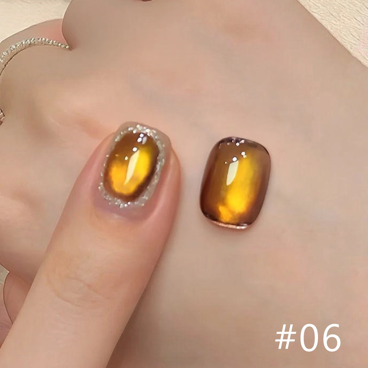10ML 1-10pcs Christmas Red Nails Gold Black Nails Fiery 10-Color Glass Bead Cat Eye Gel Nail Polish Fine Powder Super Shimmering