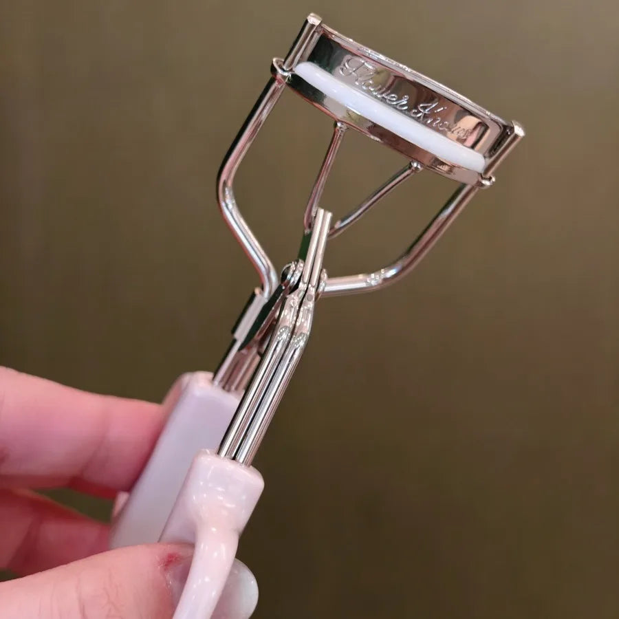 Flower Knows Chocolate Wonder Shop Series Eyelash Curler NEW IN BOX