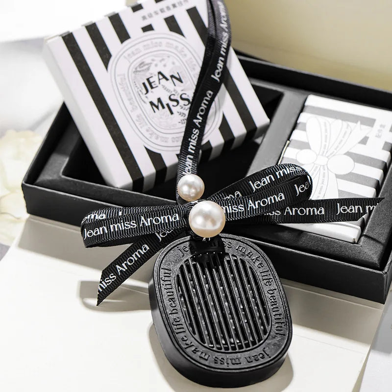 Home Aromatherapy Long Lasting Fragrance Perfume Interior High End Decoration Home Bedroom Wardrobe Fragrance Pendant Perfume