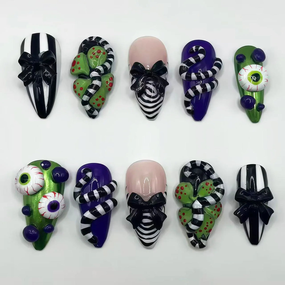 30pcs Halloween 3D Eyeball Press On Nails Snake Striped Bow Design Fake Nail Horror Spooky Short Almond False Nail for Women