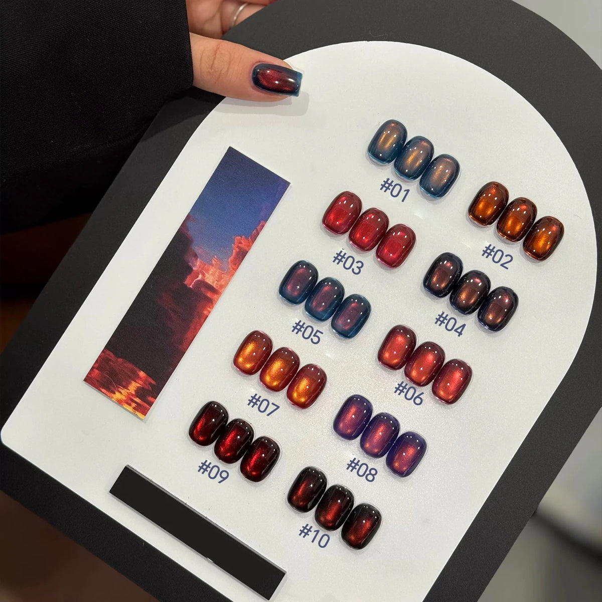 10ML 1-10pcs Christmas Red Nails Gold Black Nails Fiery 10-Color Glass Bead Cat Eye Gel Nail Polish Fine Powder Super Shimmering