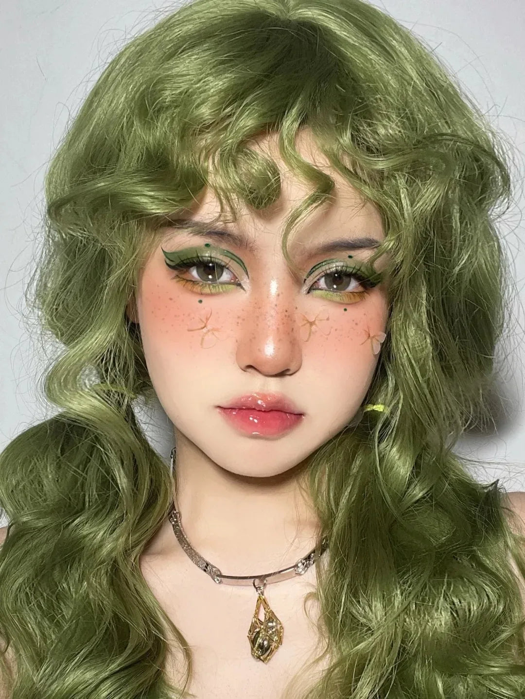 HENRY MARGU Light Green Curly Synthetic Wigs Long Colorful Wig with Bangs Heat Resistant Fiber for Cosplay Party Women Girls Use