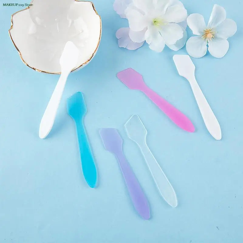 10Pcs Mini Cosmetic Spatulas Scoop Face Cream Makeup Mask Mixed Spoon Beauty DIY Tools Eye Facial Makeup Applicator Sticks