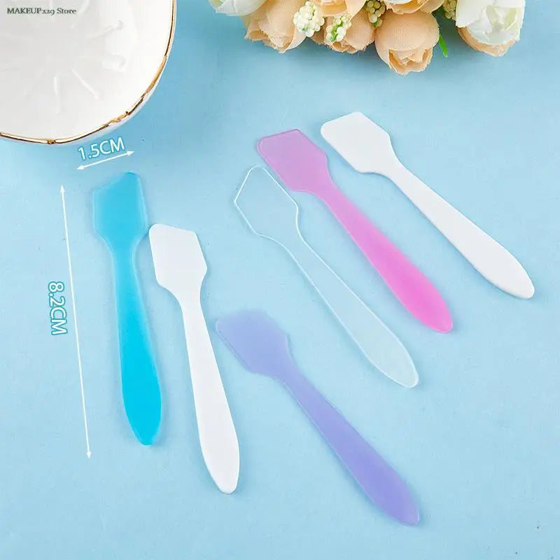 10Pcs Mini Cosmetic Spatulas Scoop Face Cream Makeup Mask Mixed Spoon Beauty DIY Tools Eye Facial Makeup Applicator Sticks