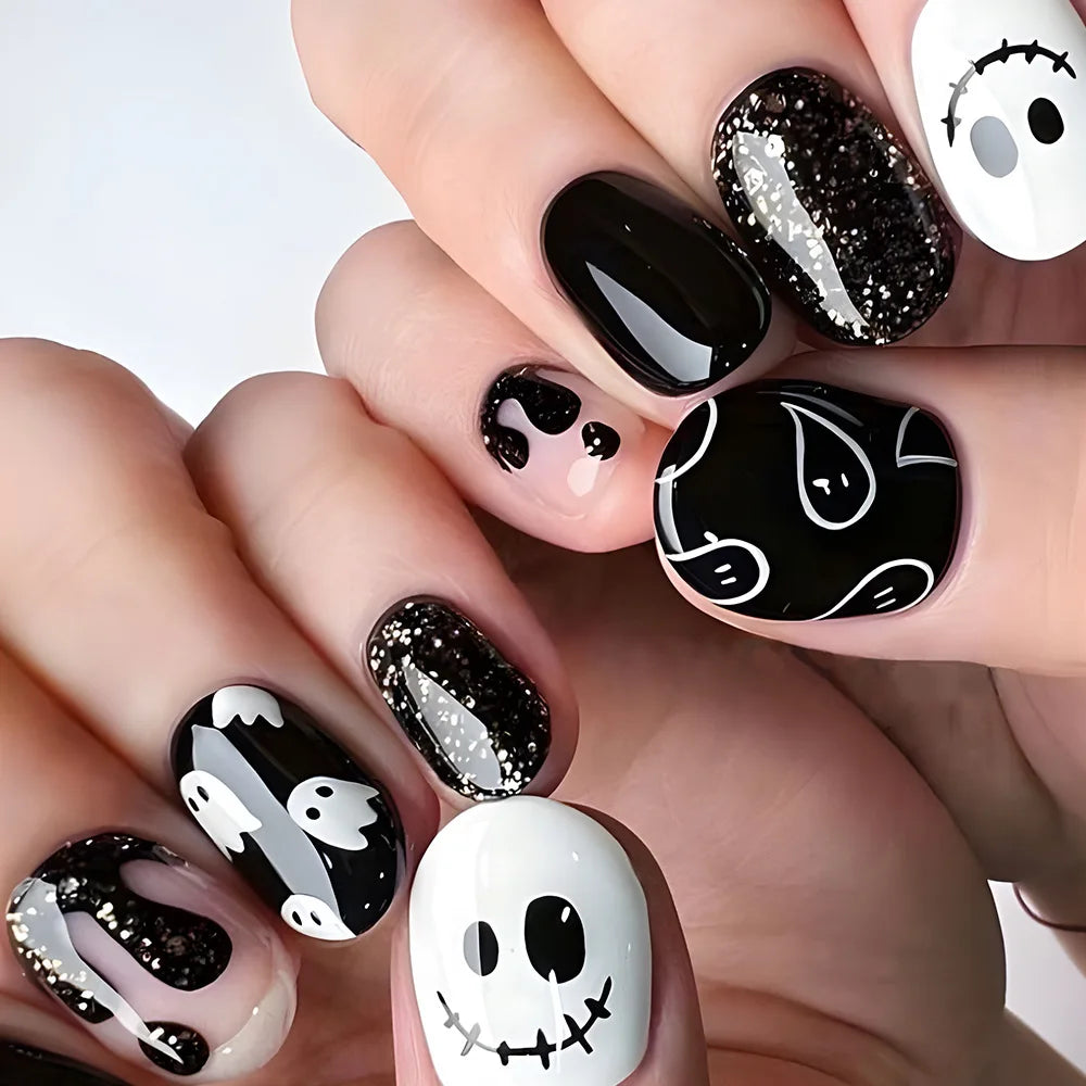 24pcs Simple Almond Press on Nails Cute White Ghost Bat Decor False Nails Wearable Reusable Spicy Cool Halloween Fake Nail Tips