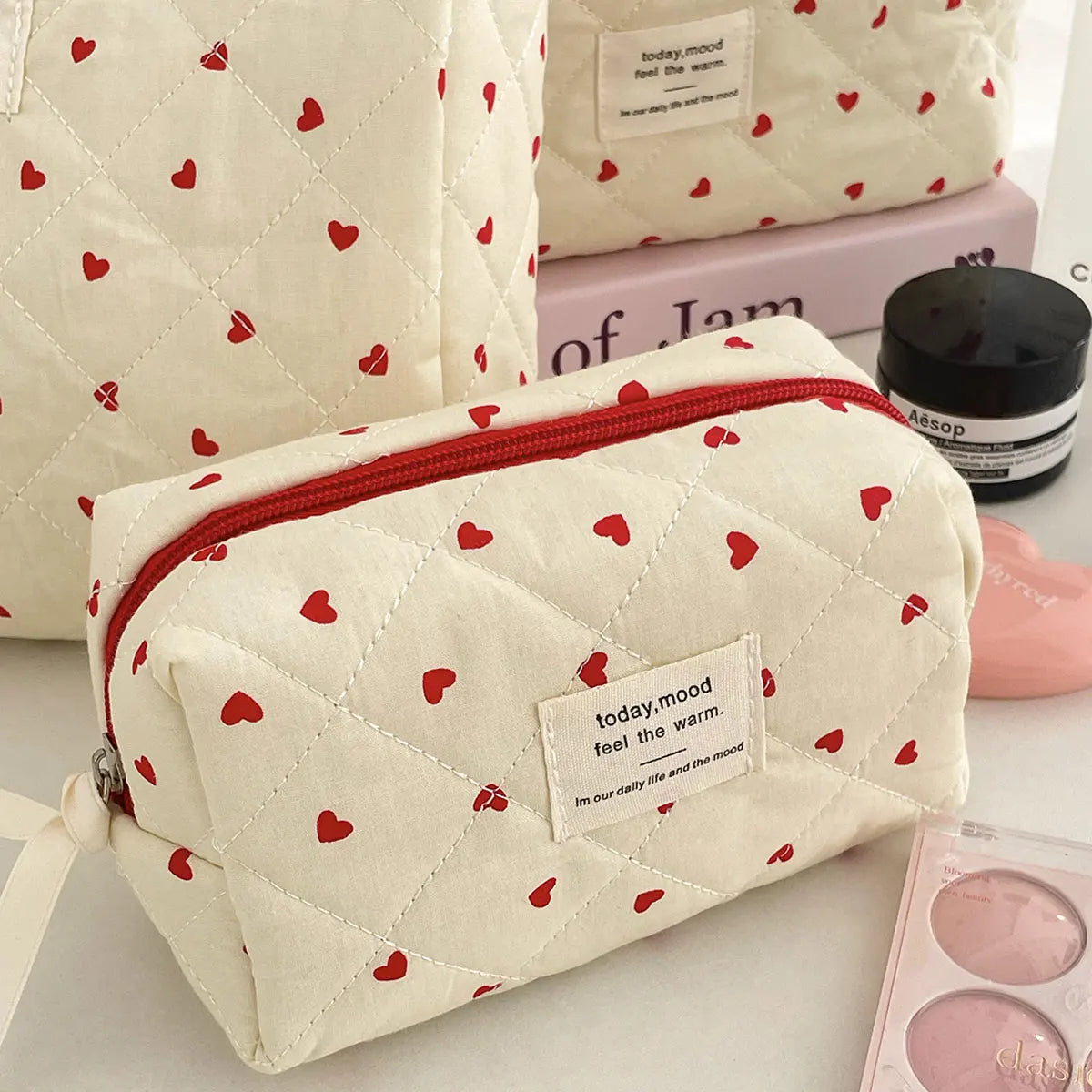 Portable Women Makeup Bag Red Love Makeup Storage Bag Multi-Functional Large Capacity Quilted Bag Travel Essential Storage Bag