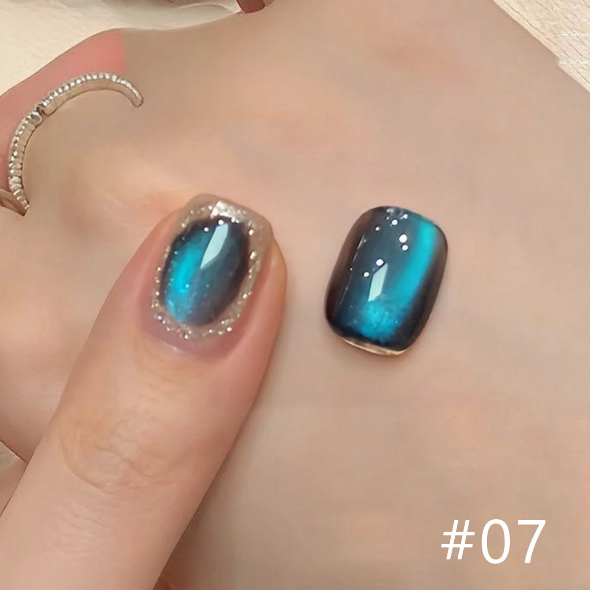 10ML 1-10pcs Christmas Red Nails Gold Black Nails Fiery 10-Color Glass Bead Cat Eye Gel Nail Polish Fine Powder Super Shimmering