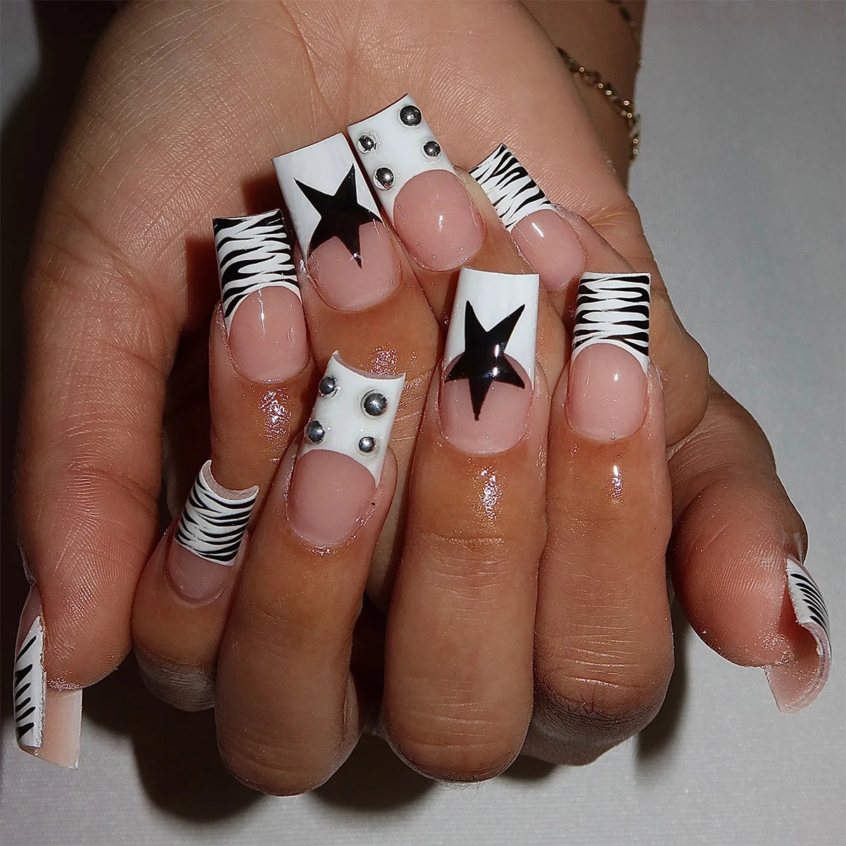 24Pcs Mid-length Square Head Press on Nails Black White Stripe French False Nails Full Cover Polka Dot Reusable Fake Finger Nail