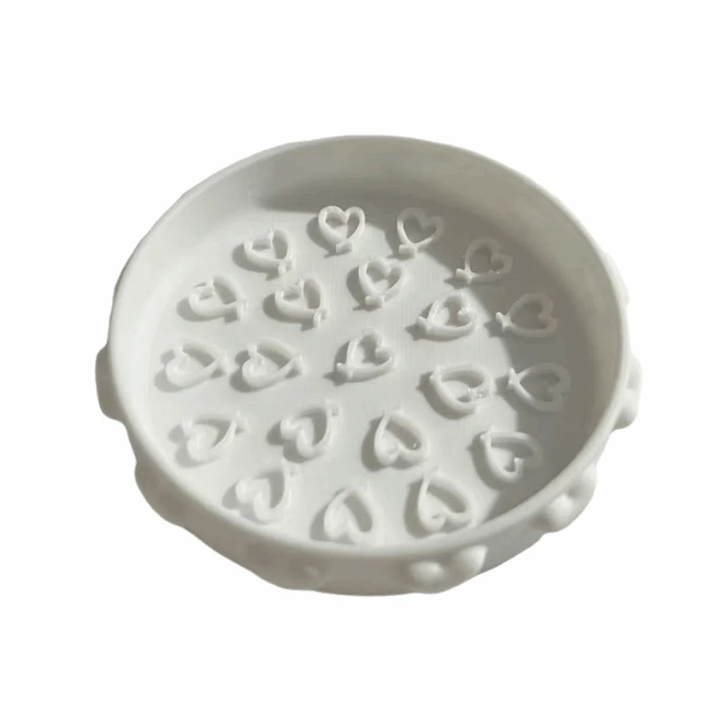Cute Brush Cleaning Tray Heart Pattern Portable Makeup Brush Cleaner Bowl Cleaning Mat with Textured Base Brush Cleaning Tool