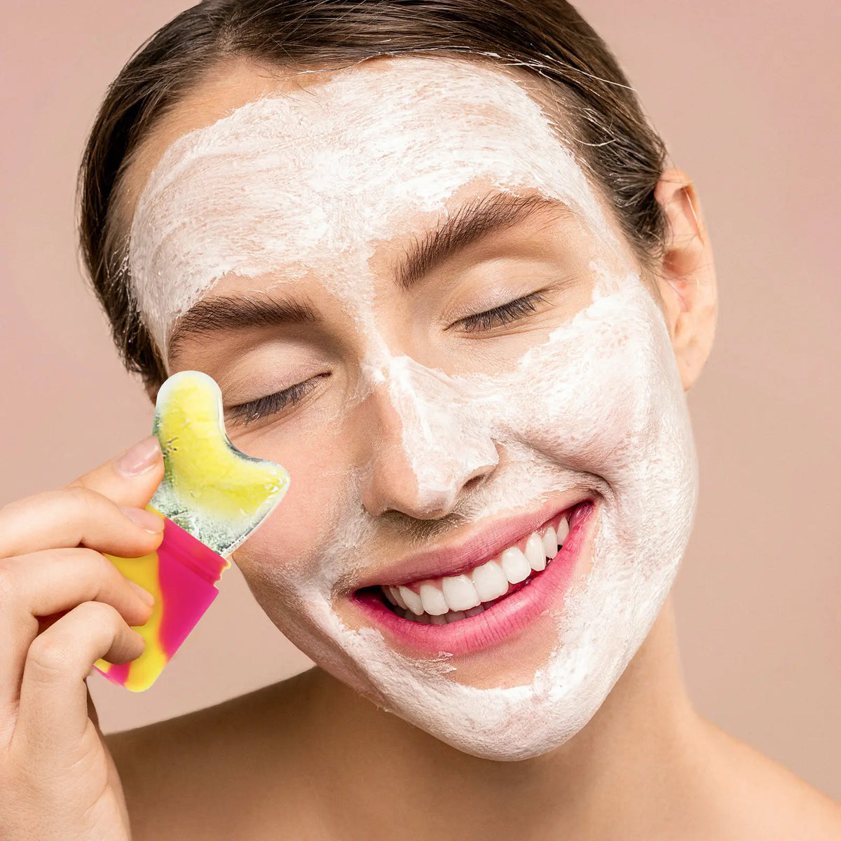 Portable Silicone Mold for Face and Eyes Skincare Ice Holder Facial Massaging Roller Soothing Cooling Therapy