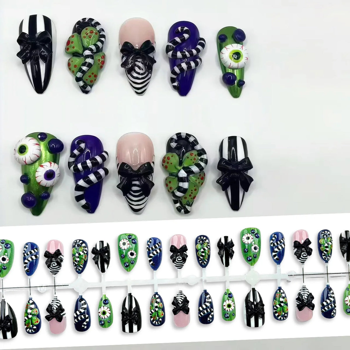 30pcs Halloween 3D Eyeball Press On Nails Snake Striped Bow Design Fake Nail Horror Spooky Short Almond False Nail for Women