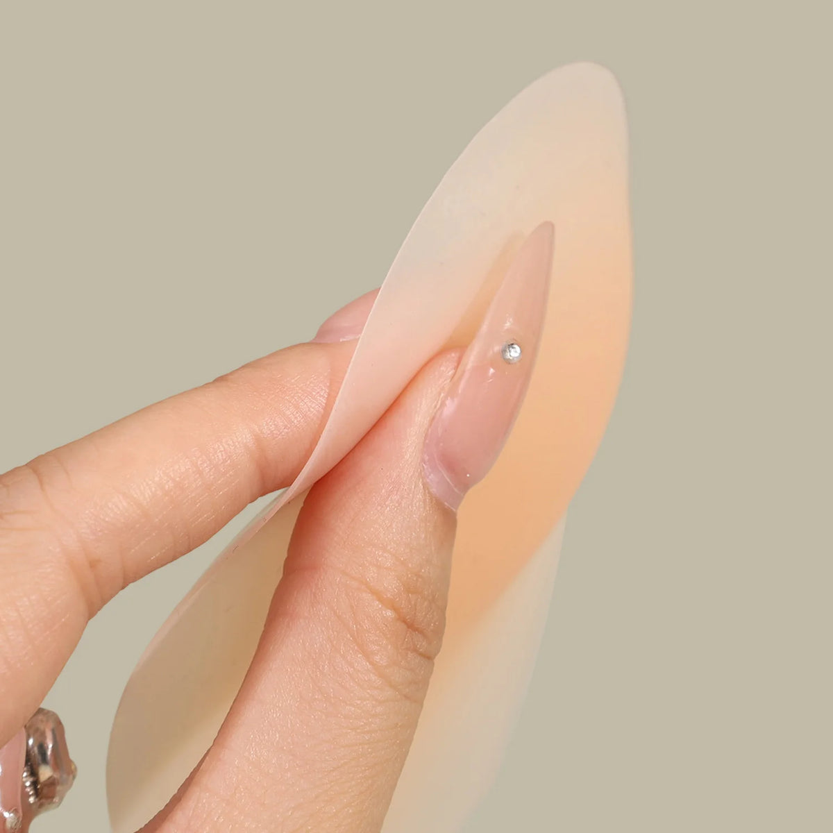 Invisible Water-drop Lifting Nipple Cover Breast Patches Sweatproof Self Adhesive Chest Patch Summer Thin Bras Women Underwear