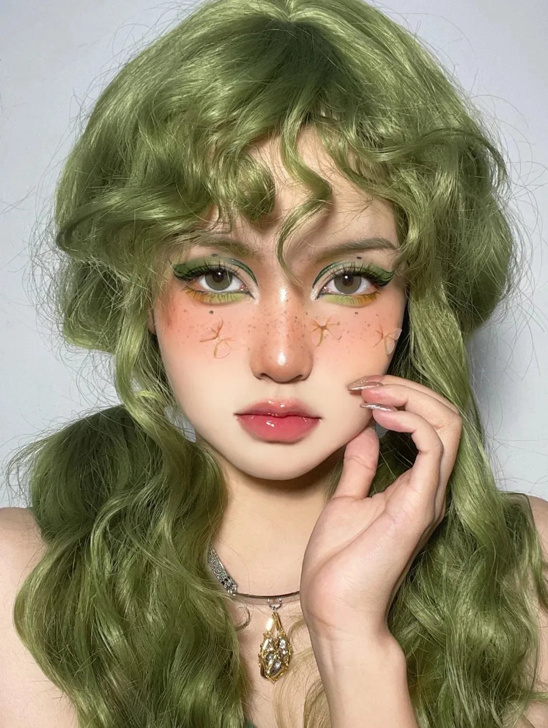 HENRY MARGU Light Green Curly Synthetic Wigs Long Colorful Wig with Bangs Heat Resistant Fiber for Cosplay Party Women Girls Use
