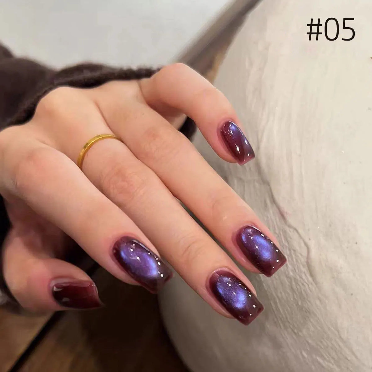 10ML 1-10pcs Christmas Red Nails Gold Black Nails Fiery 10-Color Glass Bead Cat Eye Gel Nail Polish Fine Powder Super Shimmering