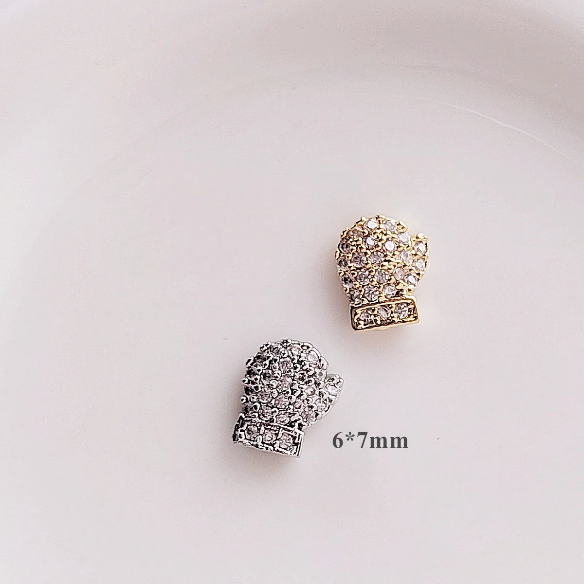 10 PCS New Christmas manicure accessories zircon Christmas tree rhinestone tassel snowflake fur ball decoration