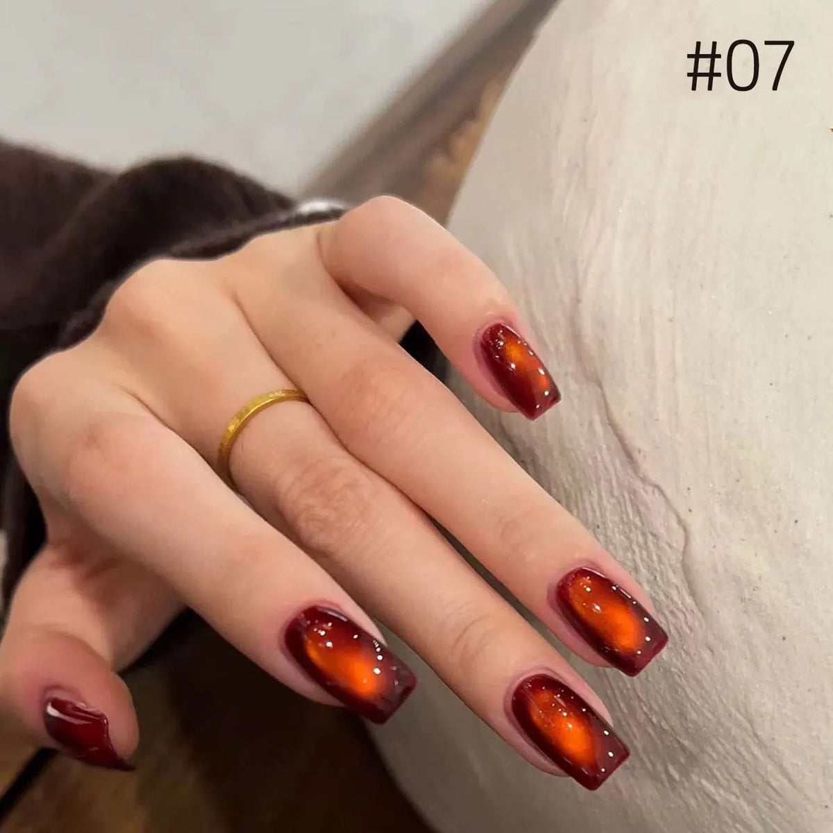 10ML 1-10pcs Christmas Red Nails Gold Black Nails Fiery 10-Color Glass Bead Cat Eye Gel Nail Polish Fine Powder Super Shimmering
