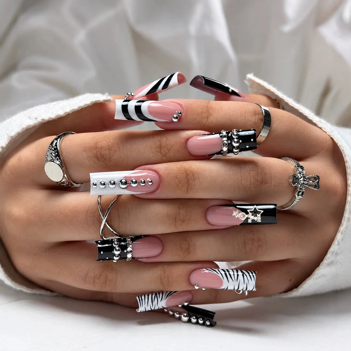 24Pcs Mid-length Square Head Press on Nails Black White Stripe French False Nails Full Cover Polka Dot Reusable Fake Finger Nail