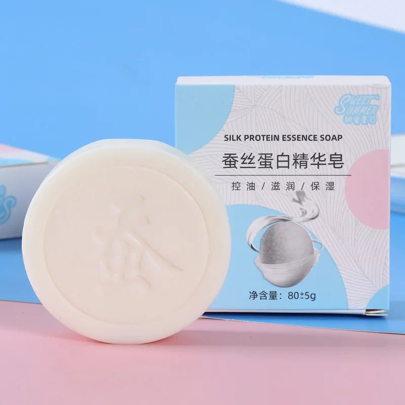 Goat Milk Silk Handmade Soap 60g Moisturizing Skin Care Cleansing Facial Soap Remove Acne Remove Shrink Face Cleaner Body Wash