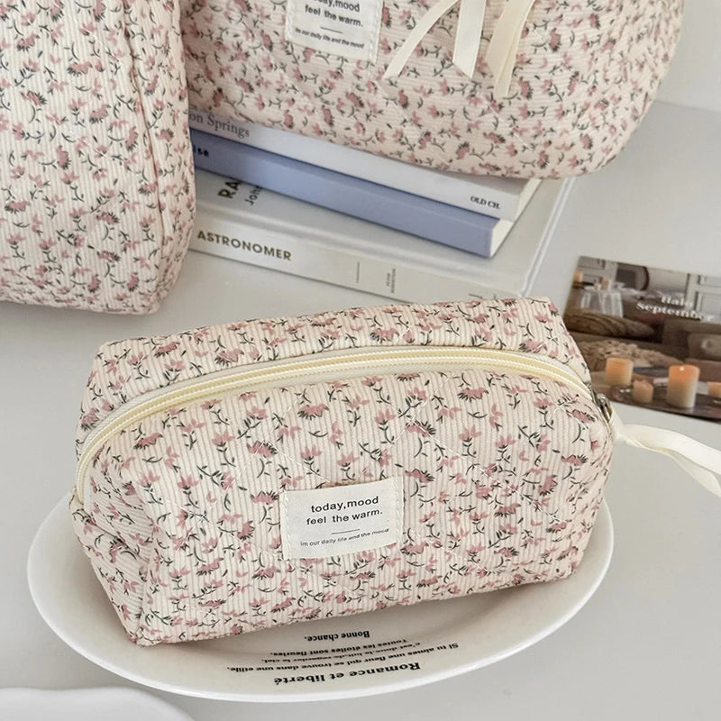 【Sweet Corduroy Floral Cosmetic Bag Portable Large Capacity Storage Bag Travel Makeup Bag Toiletry Organizer For Girls】