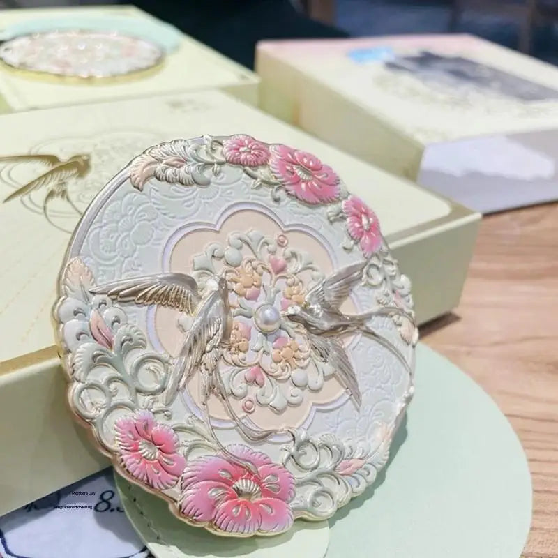 1Pcs Bird Metal Makeup Mirror Emboss Flower Pattern Cosmetic Mirror Exquisite Portable Chinese-style Makeup Mirror