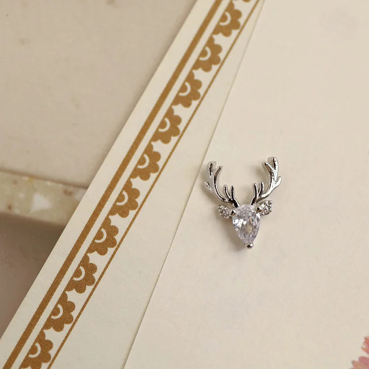 5 PCS Christmas Tree Nail Art Accessories Snow,Bell,Elk,Inlaid Red Green Zircon Metal Christmas Nail Charms