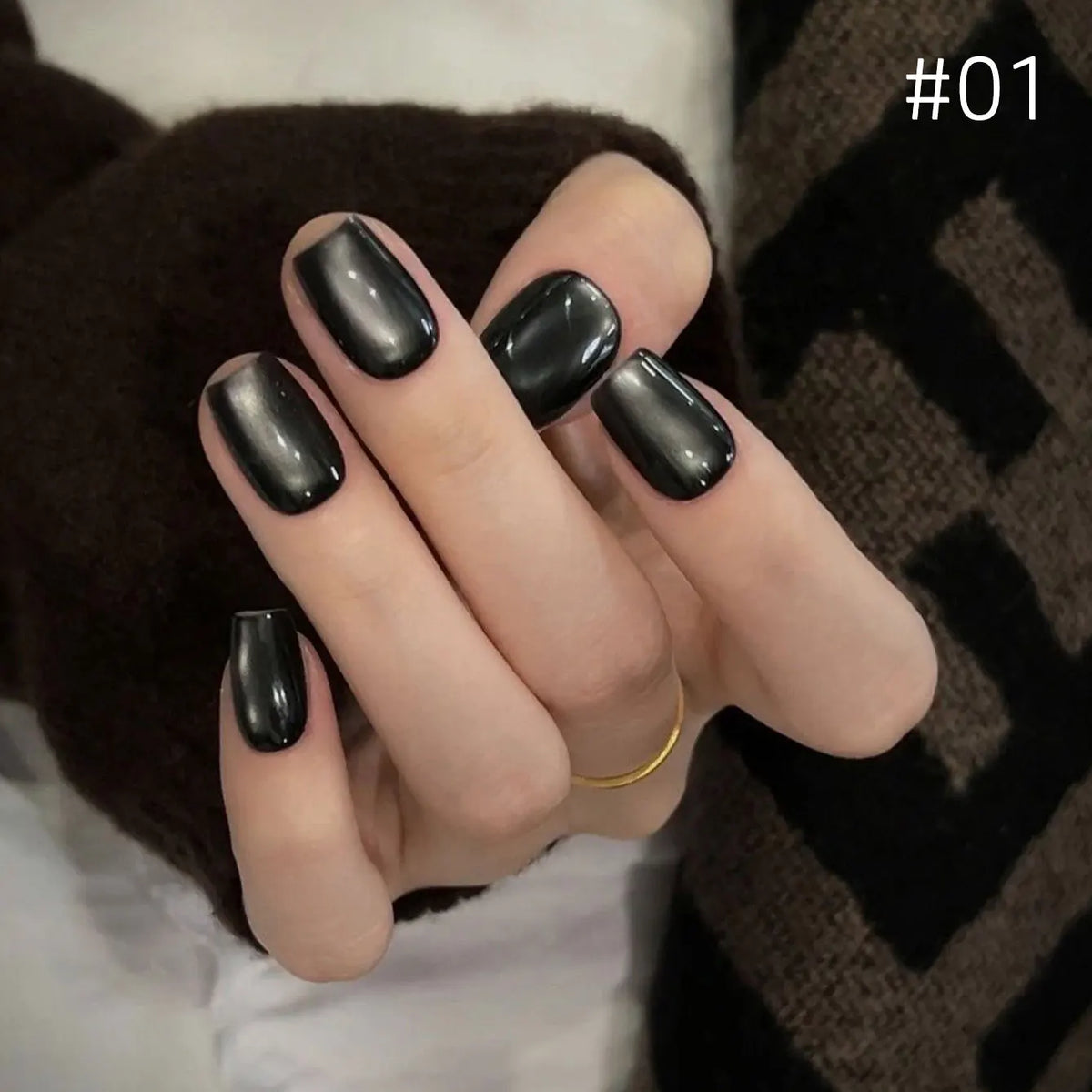 10ML 1-10pcs Christmas Red Nails Gold Black Nails Fiery 10-Color Glass Bead Cat Eye Gel Nail Polish Fine Powder Super Shimmering